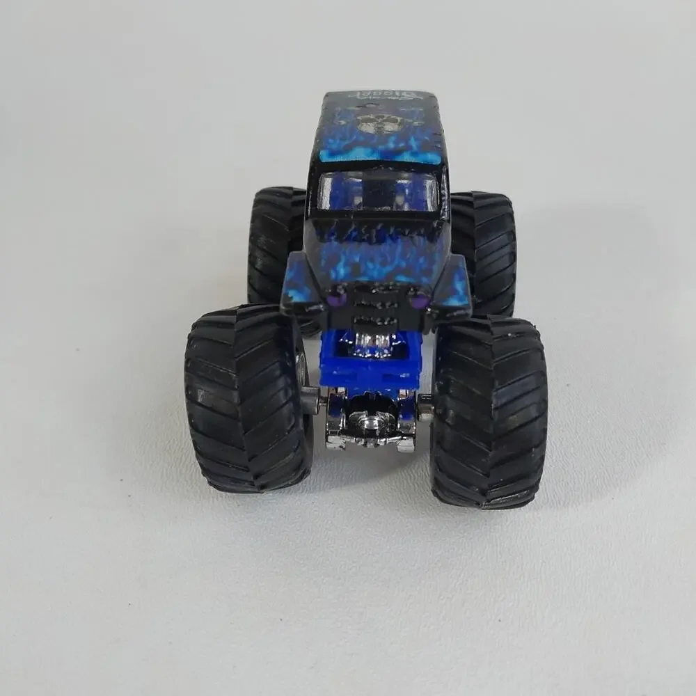 Hot Wheels 2012 Monster Jam Son-uva Digger Truck‎ Mattel 1:64 Die-cast